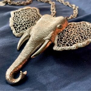 Elephant pendant necklace